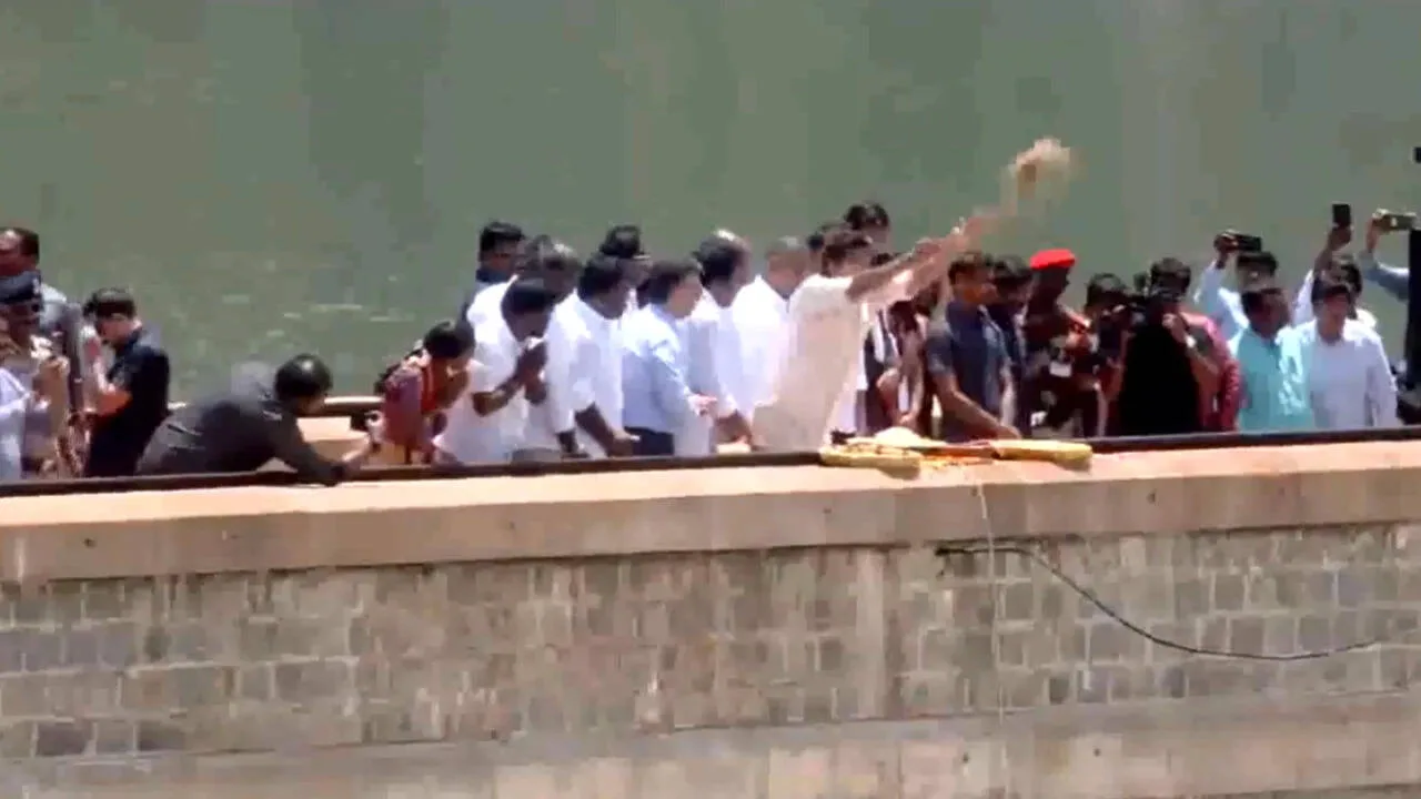 मेट्टूर बांध खुला, सीएम विजय ने कावेरी जल डेल्टा किसानों को दिया