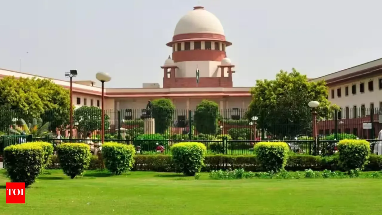 'वंदे मातरम' न गाना अपराध है? सुप्रीम कोर्ट करेगा गहन परीक्षण