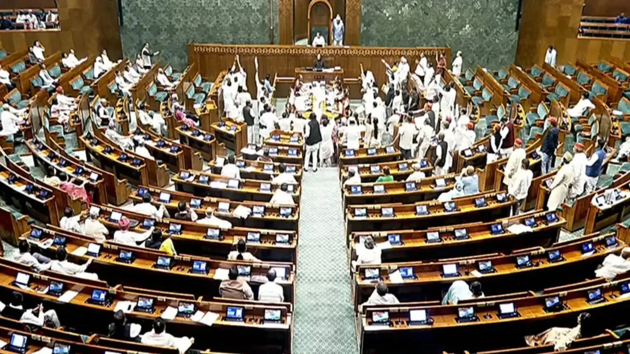 18वीं लोकसभा: आधे से अधिक विधेयक एक ही सत्र में पारित, डेटा खुलासा