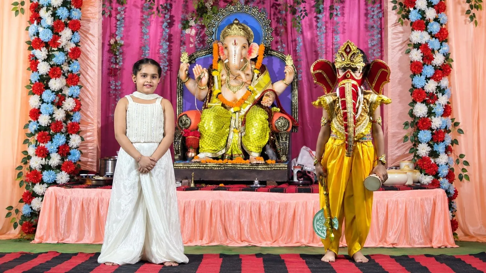 रायपुर के अवंति विहार में गणेश उत्सव की धूम बच्चों ने धार्मिक वेशभूषा में बिखेरी भारतीय संस्कृति की छटा
