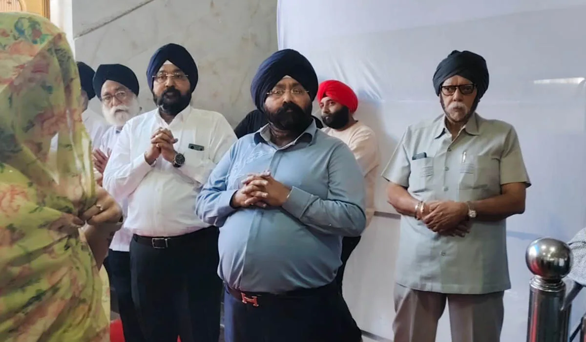 स्व. प्रकाश कौर होरा जी की अंतिम अरदास में श्रद्धांजलि