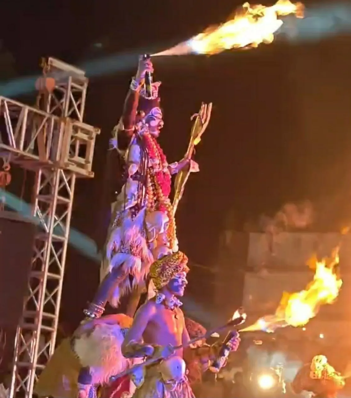 गरियाबंद के गांधी मैदान में गूंजे जसगीत और सजी मां काली की भव्य झांकी उमड़ा जनसैलाब