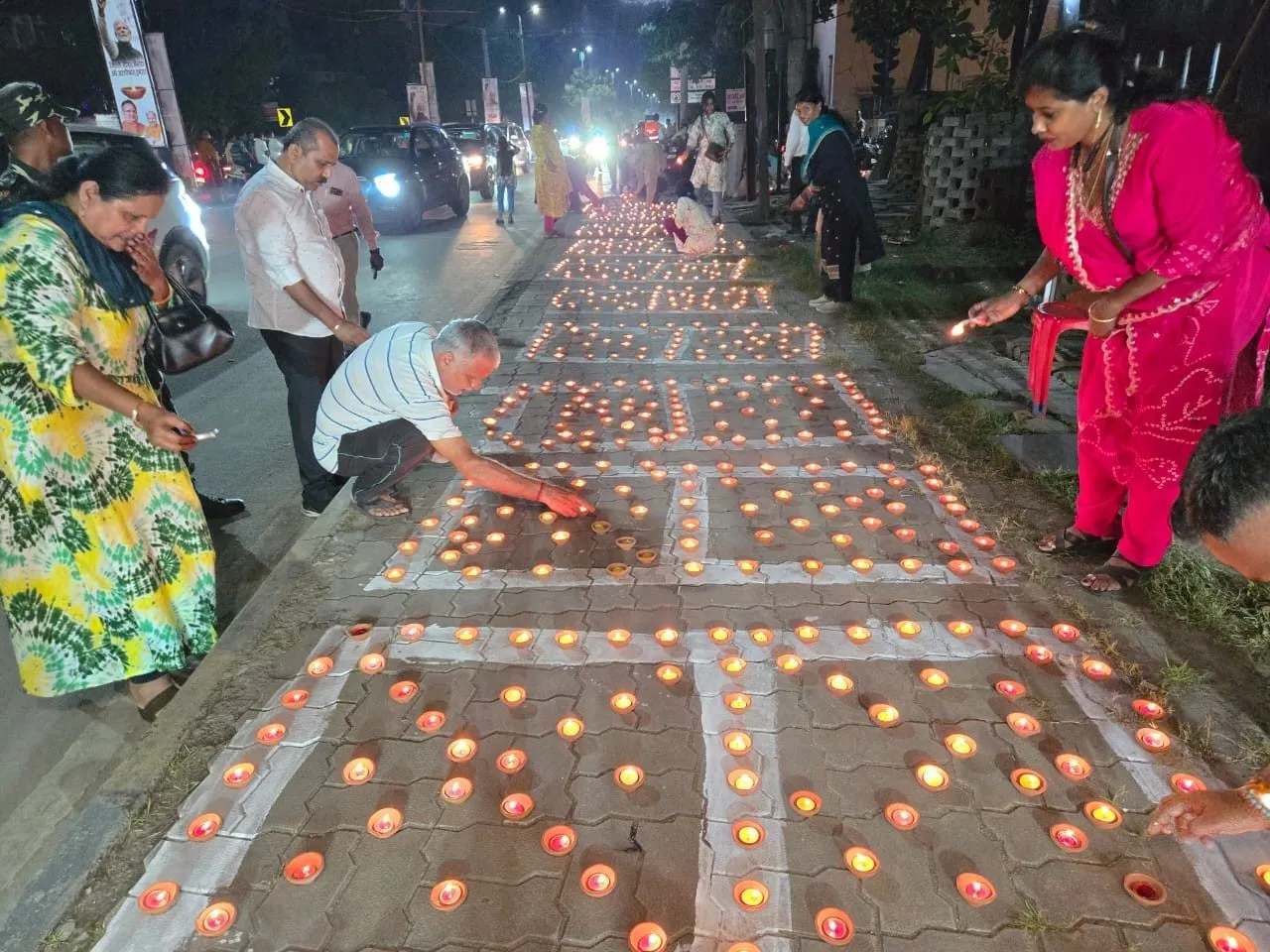 माननीय श्री नरेंद्र मोदी जी प्रधान मंत्री के जन्म दिन के अवसर में "सेवा संकल्प अभियान" " *आशीर्वाद का दिया* " उद्धेश्य में प्रकाश डालते हुए छत्तीसगढ़ स्टेट पॉव | पूरी खबर