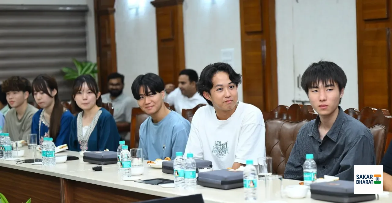 मुख्यमंत्री विष्णु देव साय से जापान की एहिमे यूनिवर्सिटी के छात्र प्रतिनिधिमंडल ने की सौजन्य मुलाकात