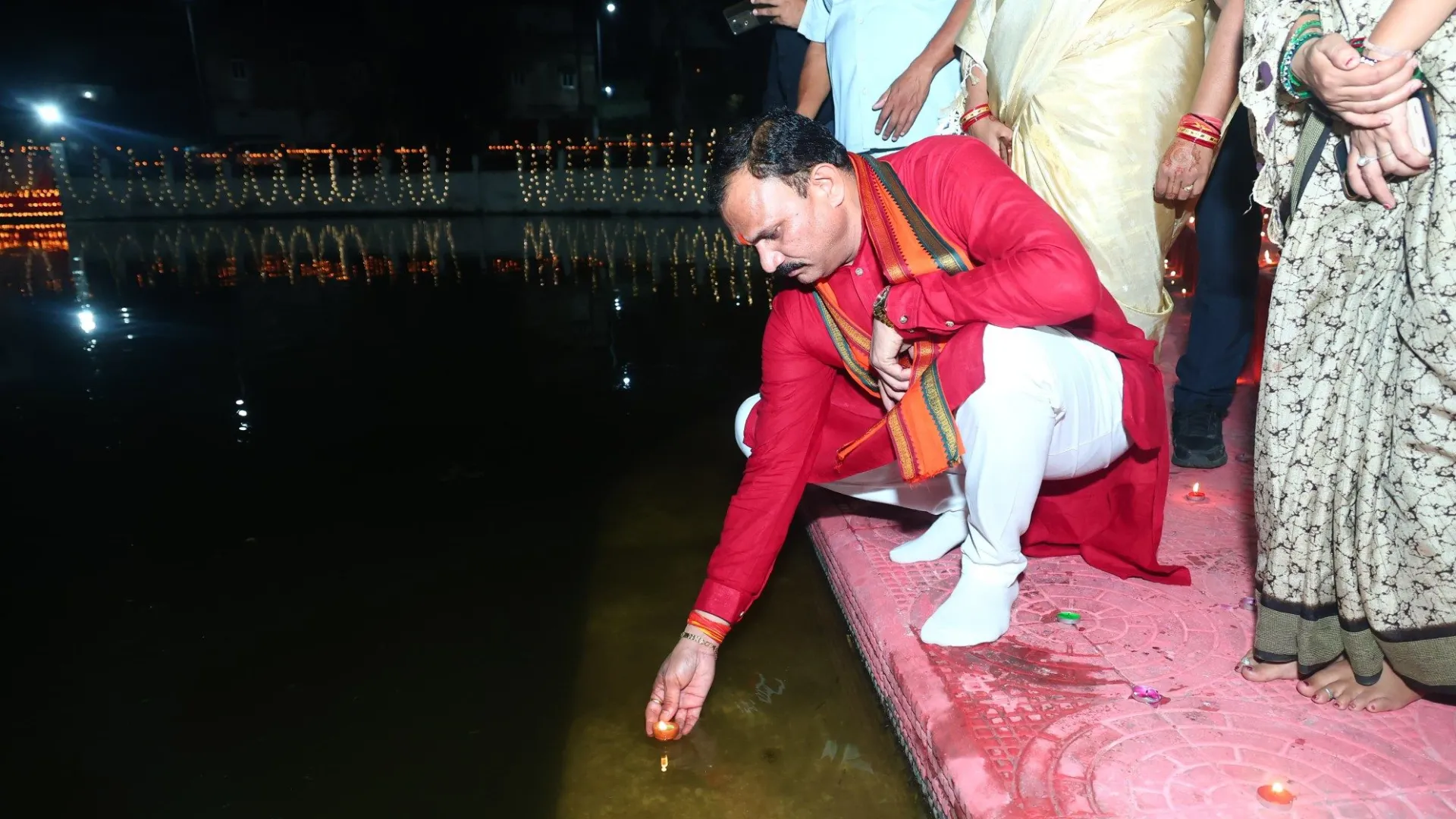 पीएम मोदी के 25 वर्षों के सेवाकाल पर मनेन्द्रगढ़ में हुआ ‘सेवा संकल्प अभियान’ का भव्य शुभारंभ | पूरी खबर