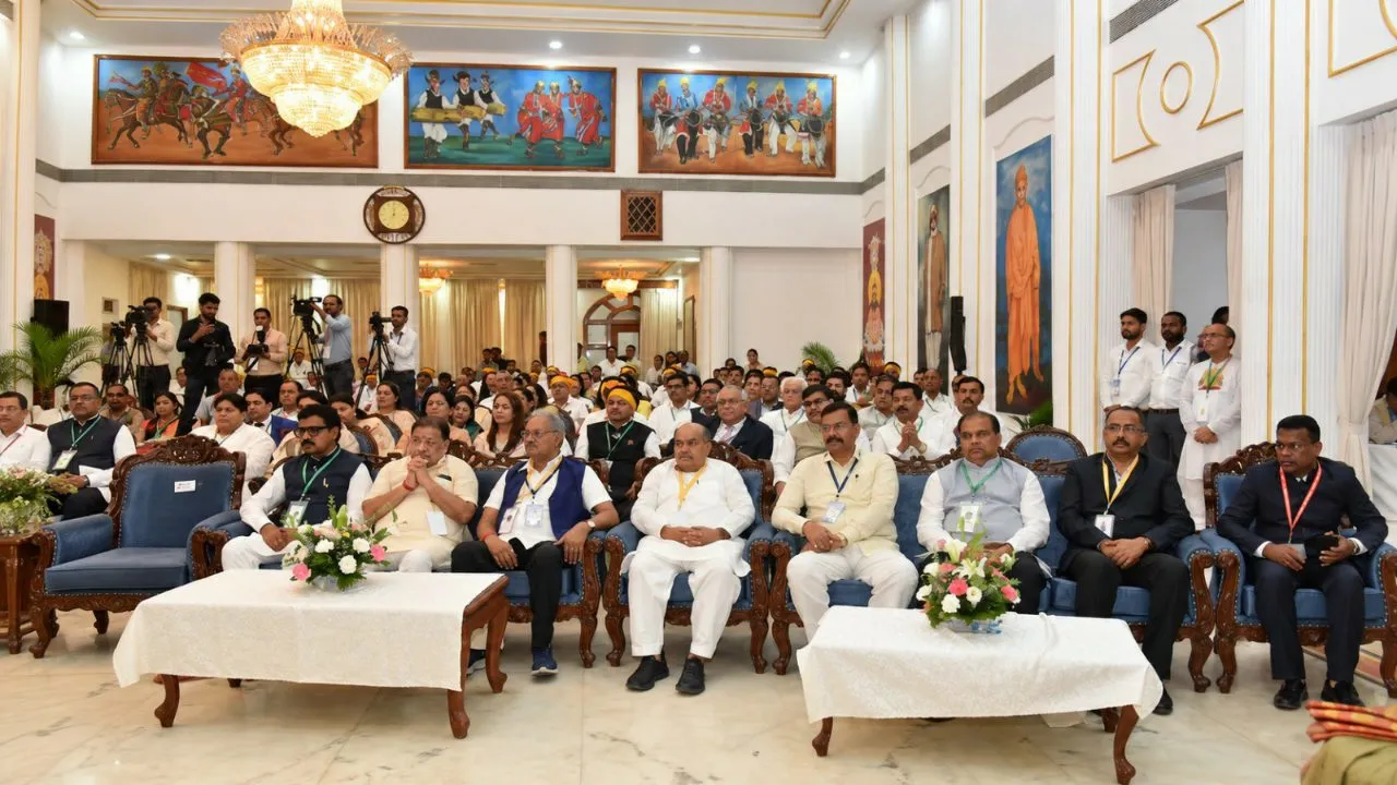 राष्ट्रपति द्रौपदी मुर्मु ने पूज्य माता हासी देवी जी के सम्मान में जारी किया 200 रूपए का स्मारक सिक्का, संत डॉ. युधिष्ठिर लाल जी महाराज और छत्तीसगढ़ टेनिस संघ के | पूरी खबर