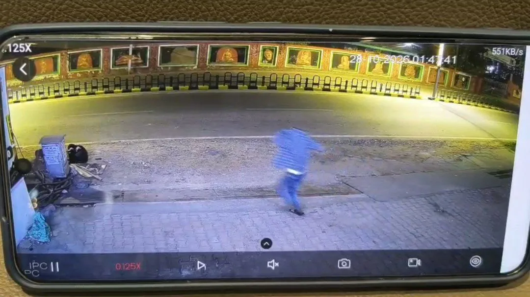 रायपुर के सिविल लाइंस में राज विला से महंगा एप्पल मैकबुक प्रो चोरी, सीसीटीवी में कैद हुई वारदात