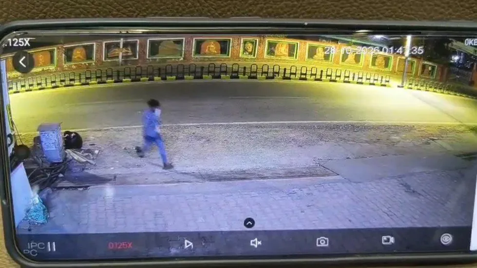 रायपुर के सिविल लाइंस में राज विला से महंगा एप्पल मैकबुक प्रो चोरी, सीसीटीवी में कैद हुई वारदात