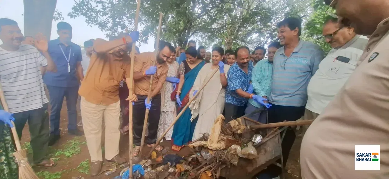 सेवा संकल्प अभियान के तहत बंधवा तालाब में स्वच्छता अभियान एवं वृक्षारोपण