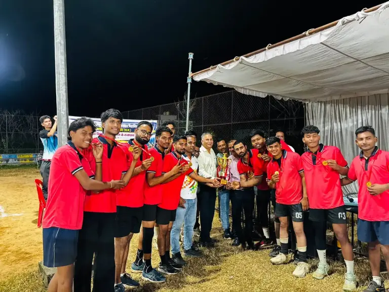 विप्र महाविद्यालय रायपुर बना अंतर महाविद्यालयीन वॉलीबॉल पुरुष प्रतियोगिता का विजेता | Raipur News Today