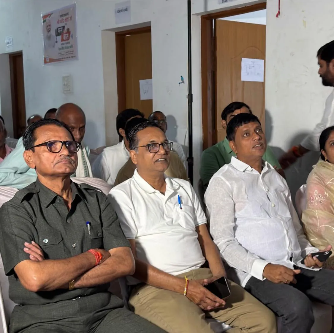 ‘मन की बात’ में पीएम मोदी का युवाओं और किसानों को संदेश, खरोरा में भाजपा कार्यकर्ताओं ने किया सामूहिक श्रवण